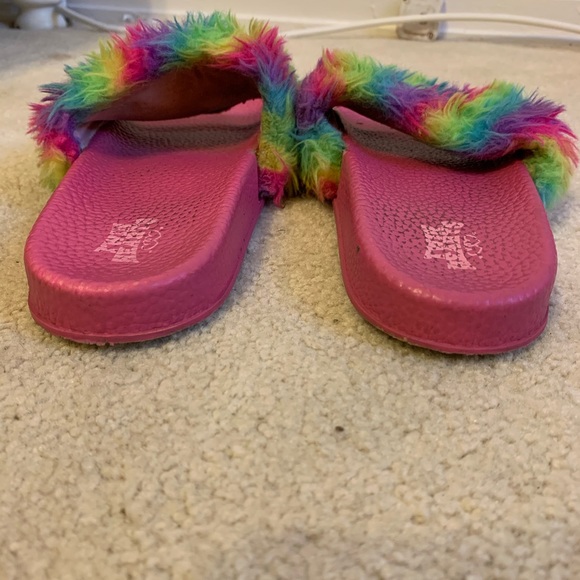 Little girl’s slides - Picture 8 of 11